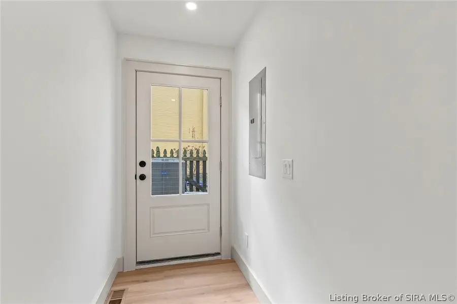 518 Jefferson Street, Madison, IN 47250 - #2