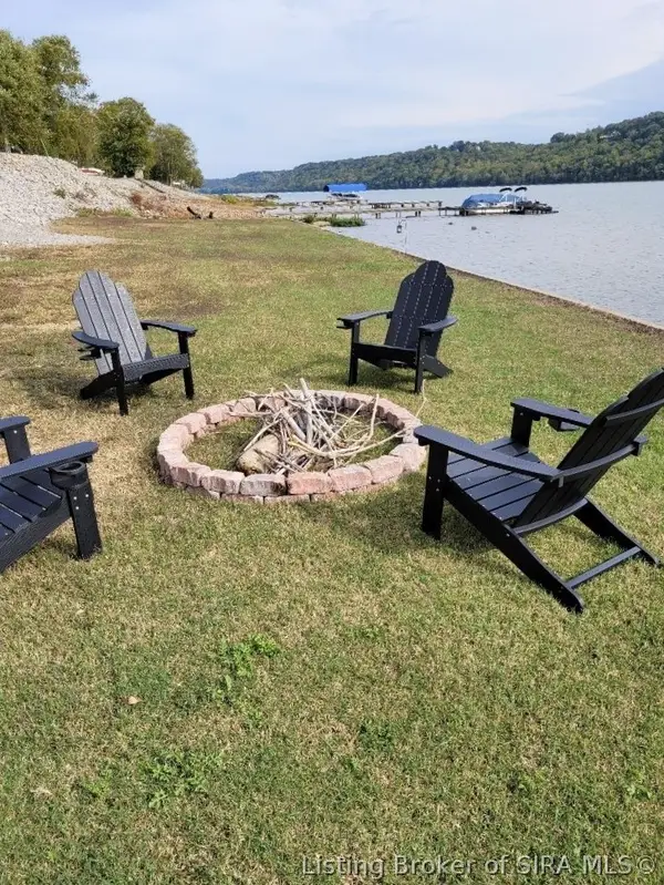 5101 & 5103 Stoneview Drive, Charlestown, IN 47111