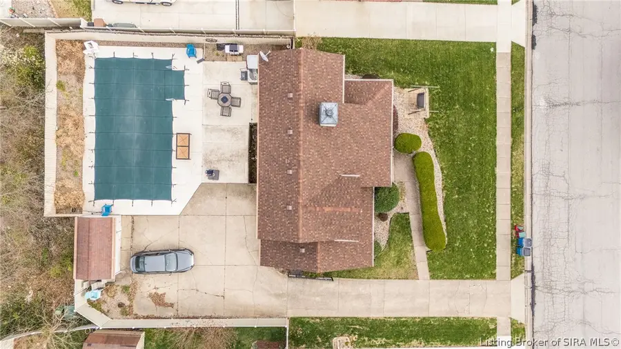 3620 Greenfield Drive, New Albany, IN 47150 - #3