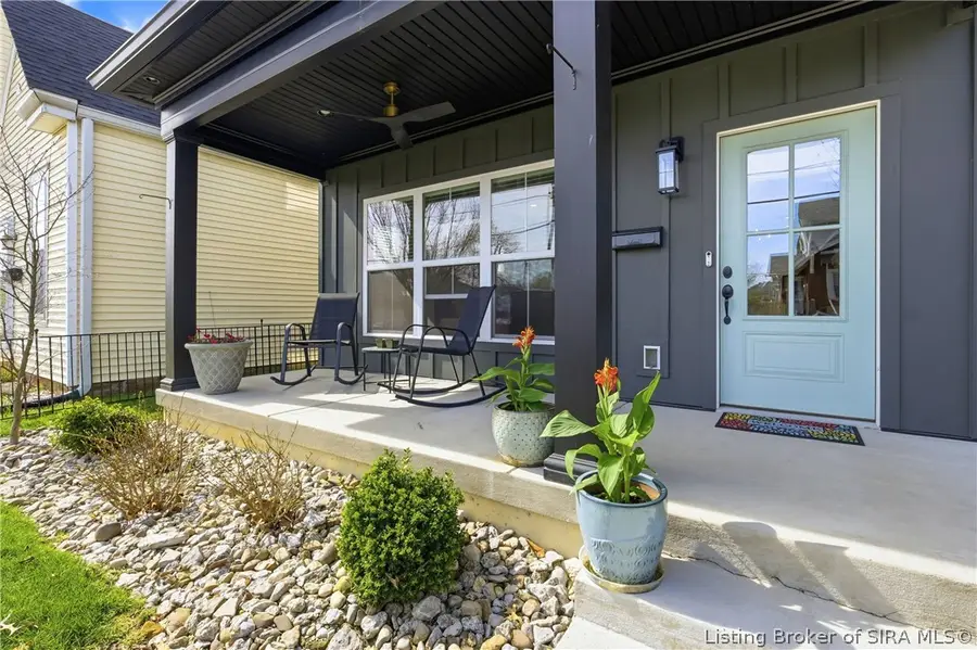 621 Thomas Street, New Albany, IN 47150 - #3