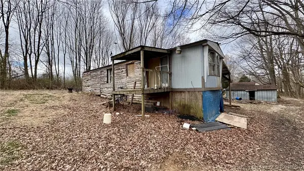 2012 S Hickory Grove Road, Salem, IN 47167