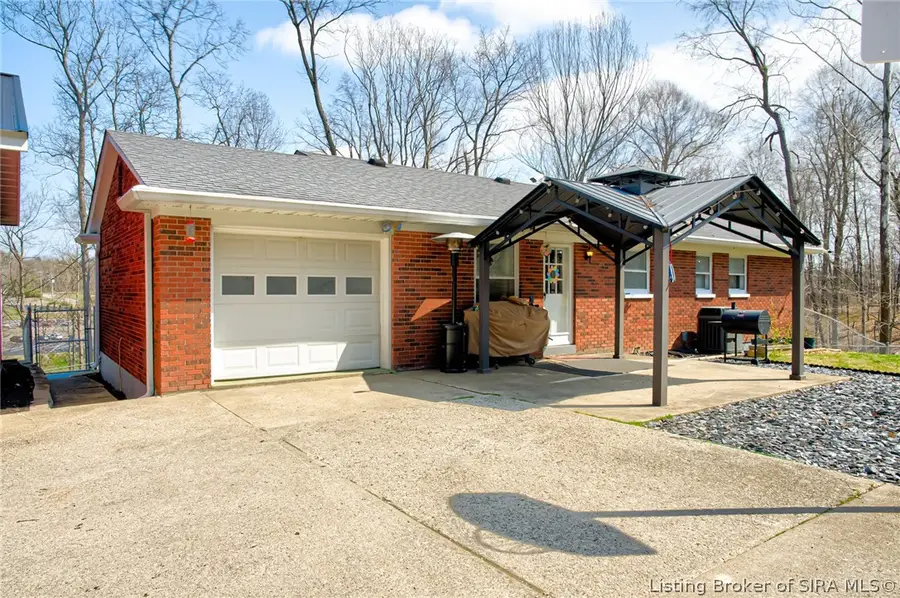 5381 Highway 150, Floyds Knobs, IN 47119 - #2