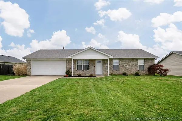 1103 Stonelilly Drive, Jeffersonville, IN 47130