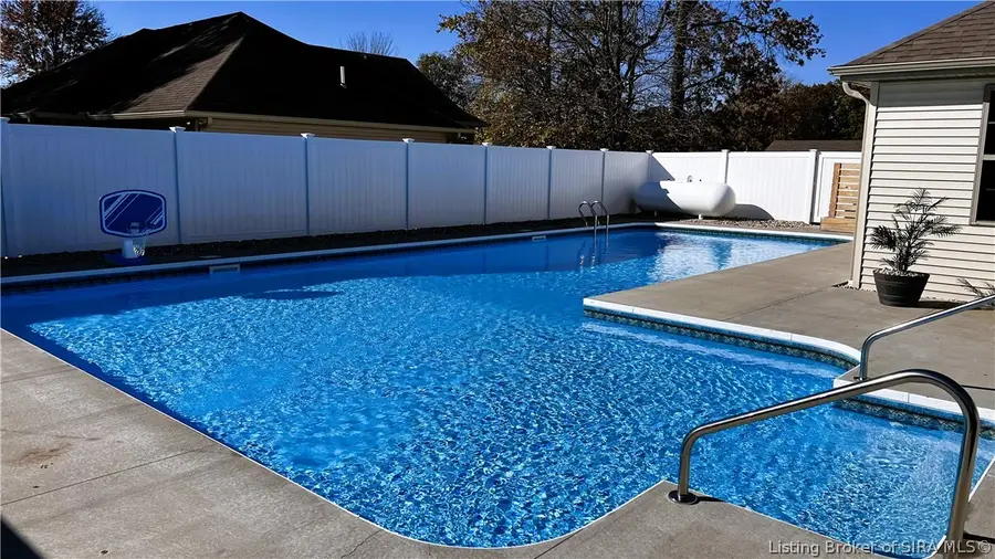 380 N Lakeside Drive, Madison, IN 47250 - #3