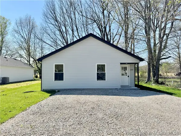 358 Oak Street, Austin, IN 47102