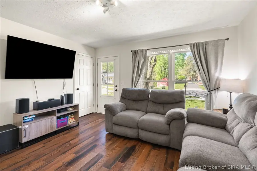 2924 Linda Drive, New Albany, IN 47150 - #3