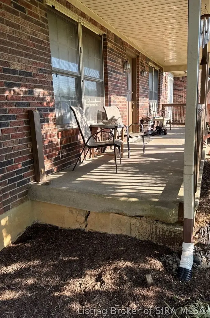 4231 Royal Oak Drive, New Albany, IN 47150 - #2