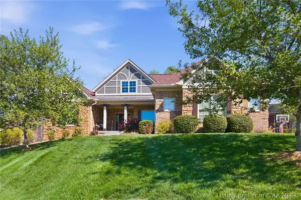 3400 Royal Lake Drive, Floyds Knobs, IN 47119