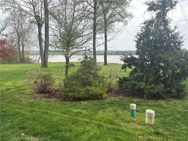 5820 Upper River Road #B, Jeffersonville, IN 47130