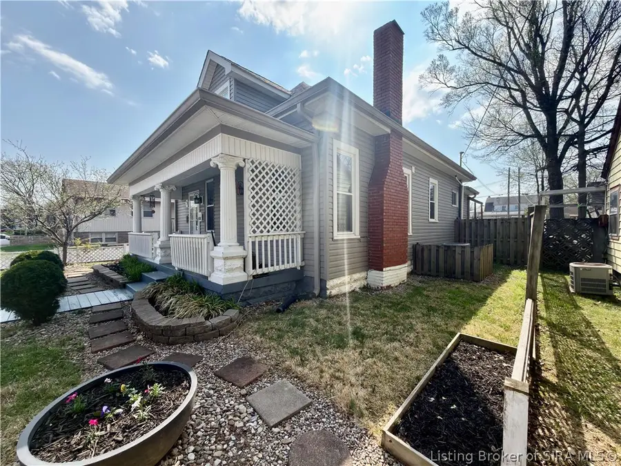 430 W Harrison Avenue, Clarksville, IN 47129 - #3