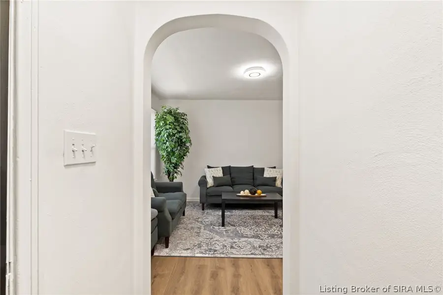 806 Elmwood Avenue, New Albany, IN 47150 - #3