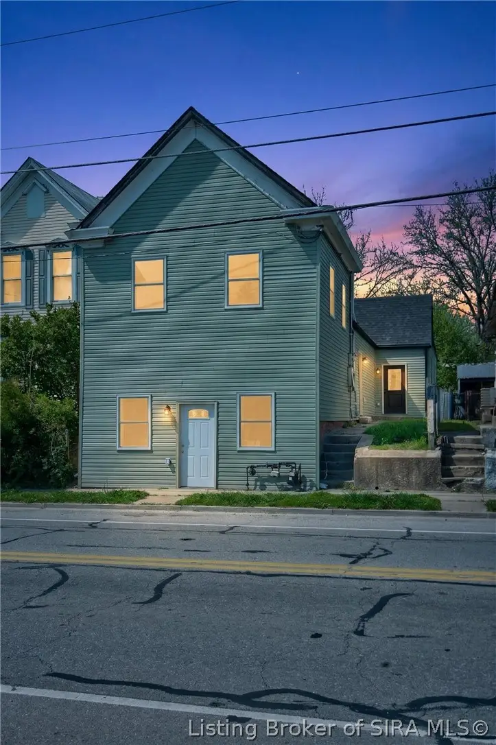 914 W Main Street, New Albany, IN 47150 - #3