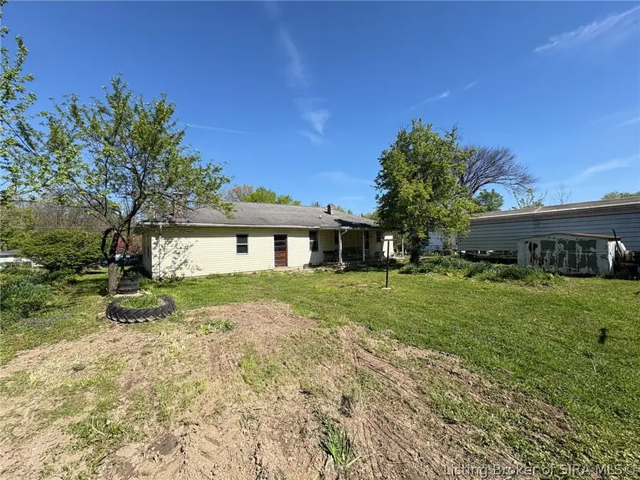 211 Silver Creek Drive, Clarksville, IN 47129 - #2