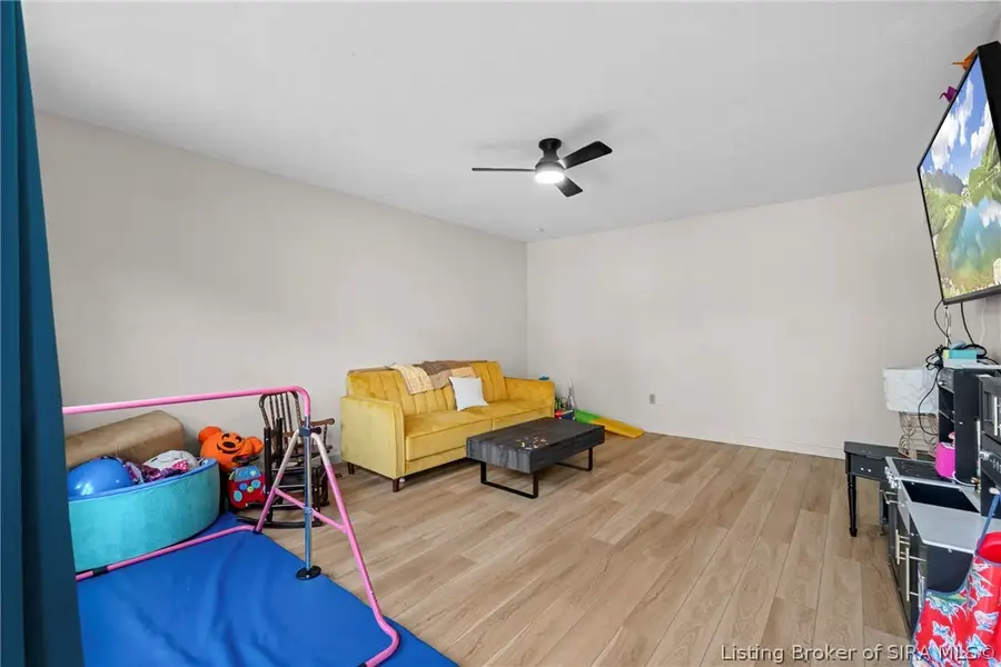 3820 Carver Street, New Albany, IN 47150 - #3