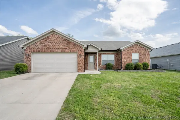 8917 Woodford Drive, Charlestown, IN 47111