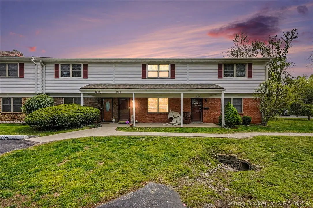 3204 Wooded Way, Jeffersonville, IN 47130 - #1