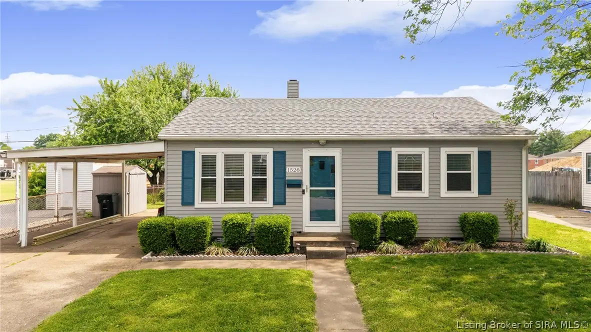 1528 Ellwanger Avenue, Jeffersonville, IN 47130 - #1