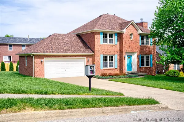 305 Deer Run Drive, Sellersburg, IN 47172