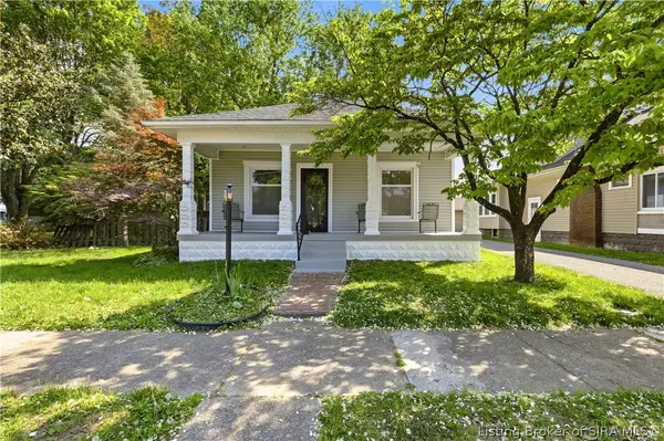 316 W Harrison Avenue, Clarksville, IN 47129