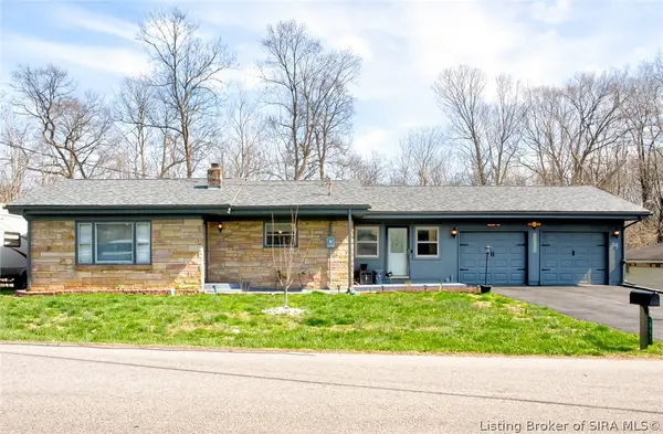 800 N Blue River Road, Pekin, IN 47165