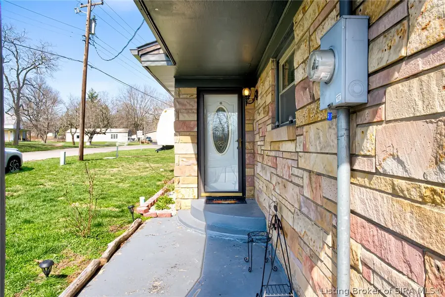 800 N Blue River Road, Pekin, IN 47165 - #3