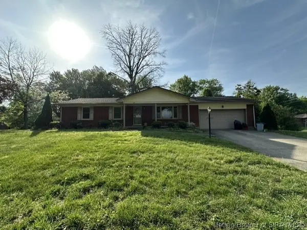 17 Cypress Drive, Jeffersonville, IN 47130