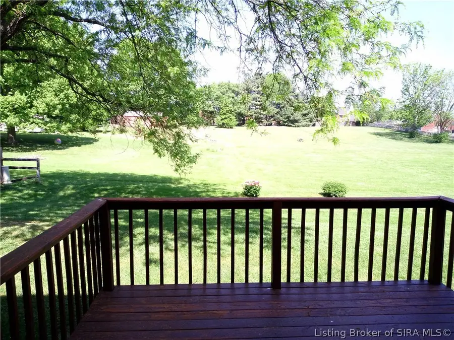 201 Doe Run, Silver Creek, IN 47172 - #2