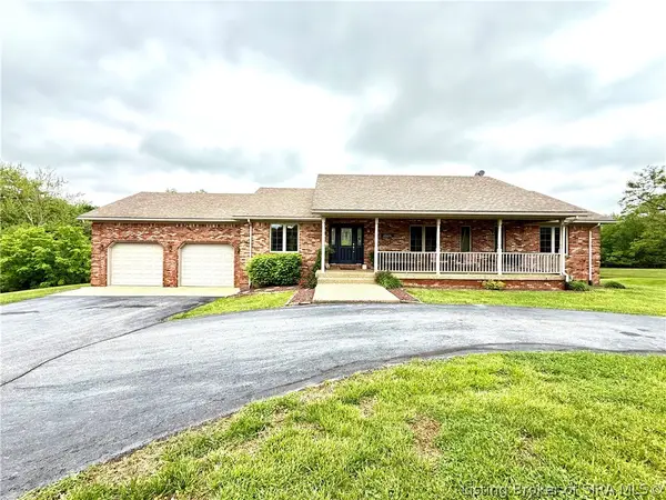 2825 Leon Prall Road, Otisco, IN 47163