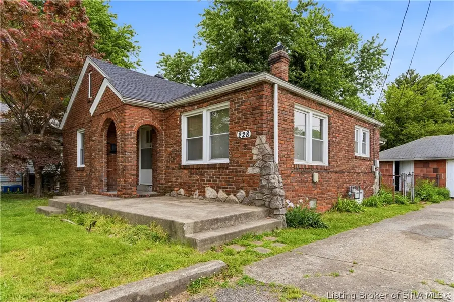 228 S Clark Boulevard, Clarksville, IN 47129 - #2