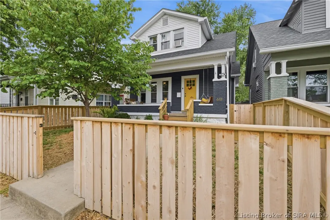 618 E 9th Street, New Albany, IN 47150 - #1