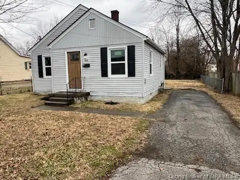 537 Main Street, Jeffersonville, IN 47130 - #1