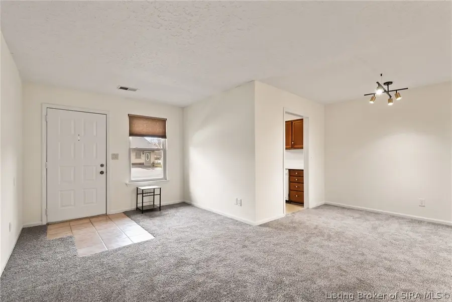 710 Victoria Court, New Albany, IN 47150 - #2