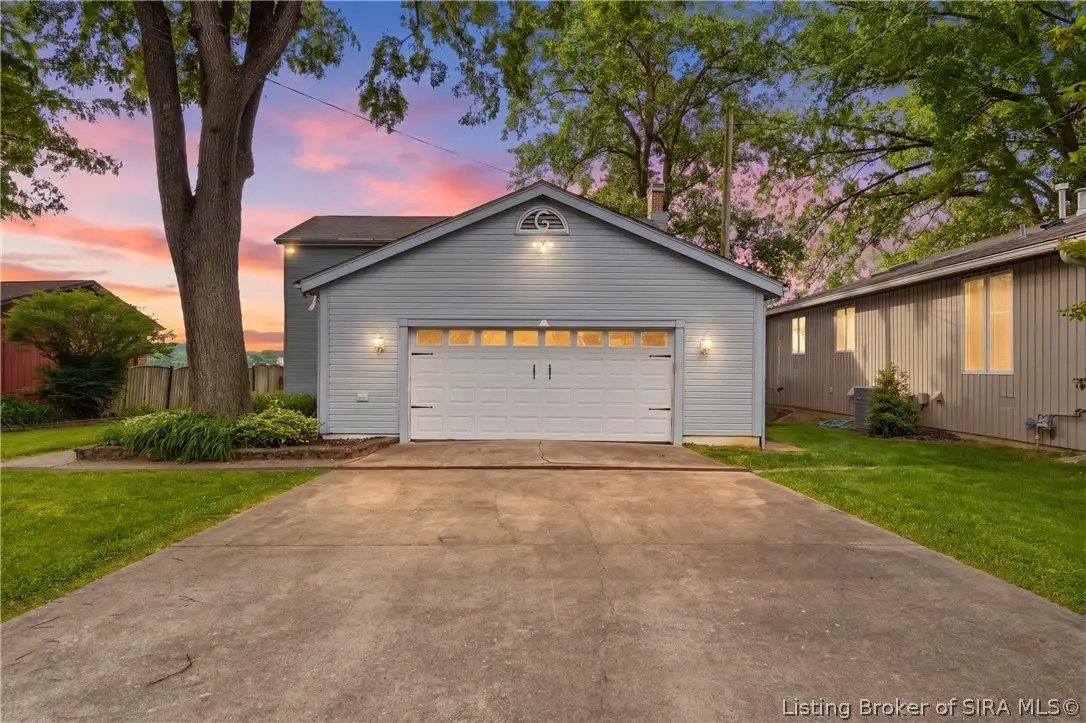 34 Arctic Springs, Jeffersonville, IN 47130 - #1
