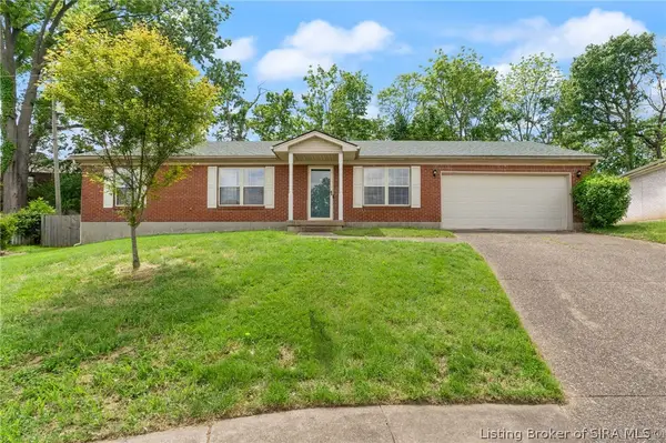 61 Wolfe Trace Court, New Albany, IN 47150