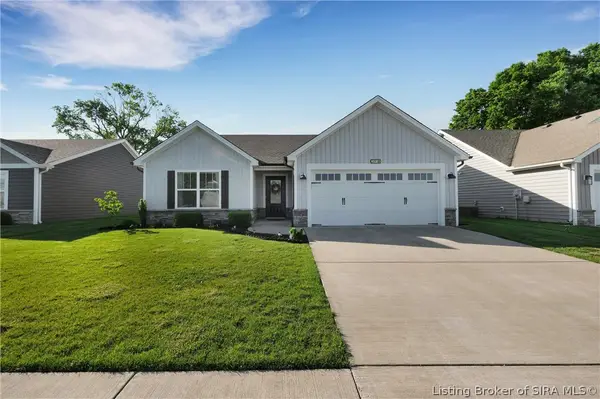 3918 Golden Apple Way, Jeffersonville, IN 47130