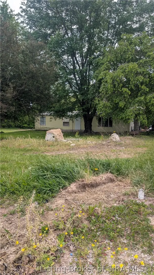 5653 W 400 N, Madison, IN 47250