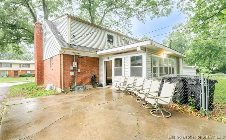 1542 Briarwood Drive, Clarksville, IN 47129 - #3
