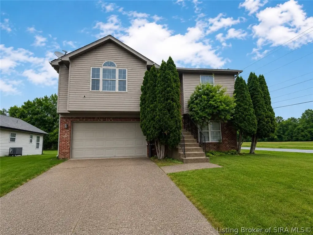 7501 Blue Sky Drive, Sellersburg, IN 47172 - #1