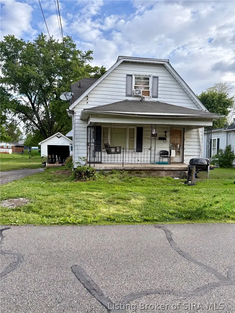 132 W Owen Street, Scottsburg, IN 47170 - #1