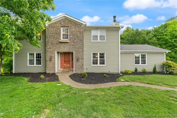 2013 Beckin Drive, Floyds Knobs, IN 47119