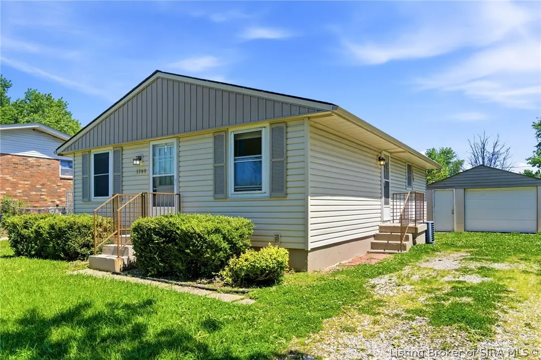 1706 Beaumont Drive, Clarksville, IN 47129 - #1