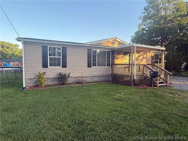 215 Miller Avenue, Sellersburg, IN 47172