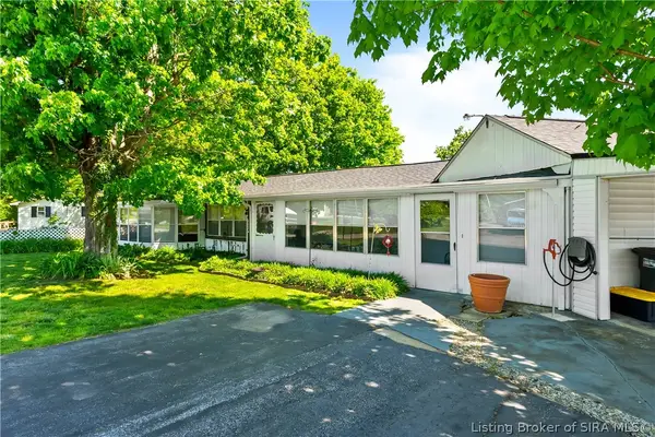 8934 Brownstown Road, Henryville, IN 47126