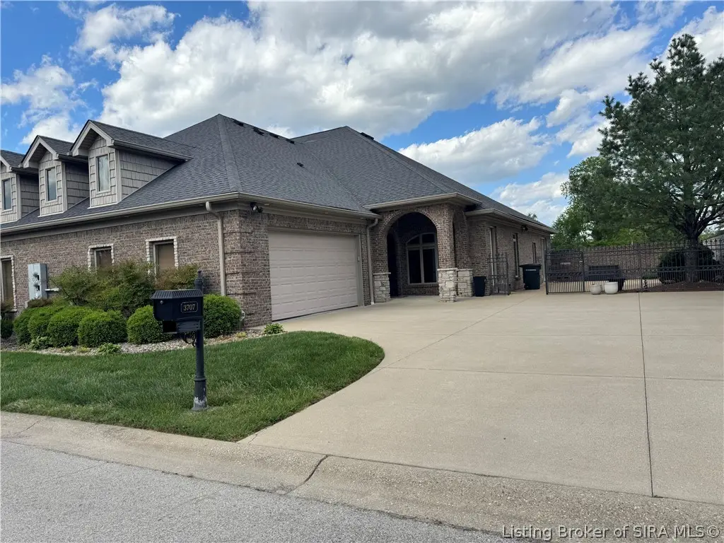 3707 Riverwalk Court, Jeffersonville, IN 47130 - #1
