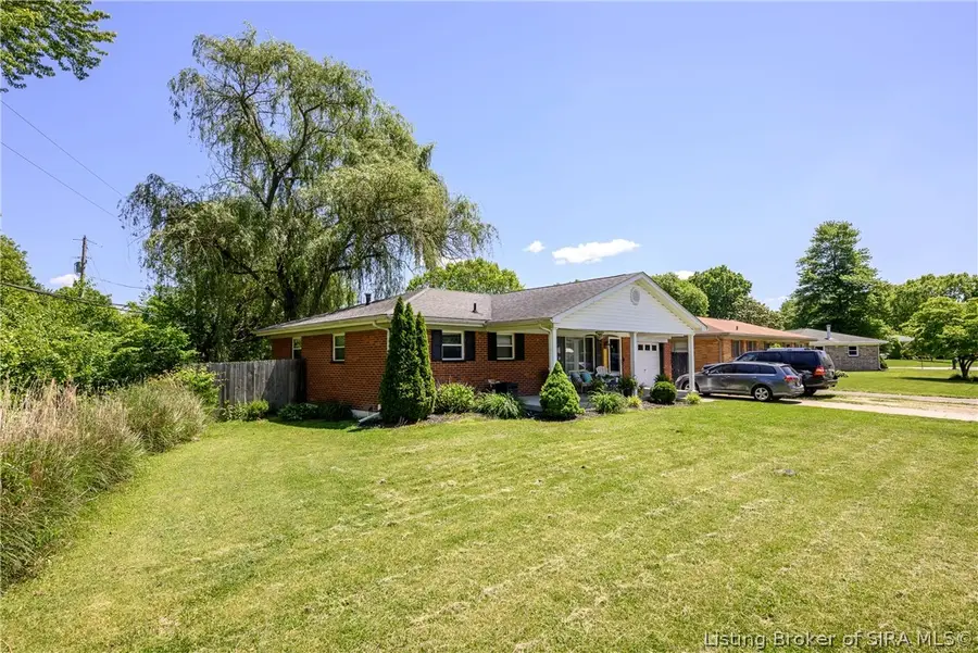 710 Georgian Avenue, Sellersburg, IN 47172 - #3