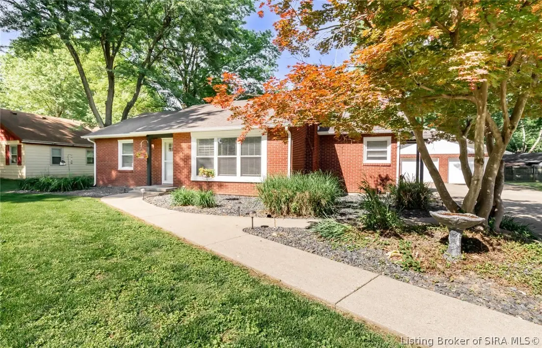 40 Forest Drive, Jeffersonville, IN 47130 - #1