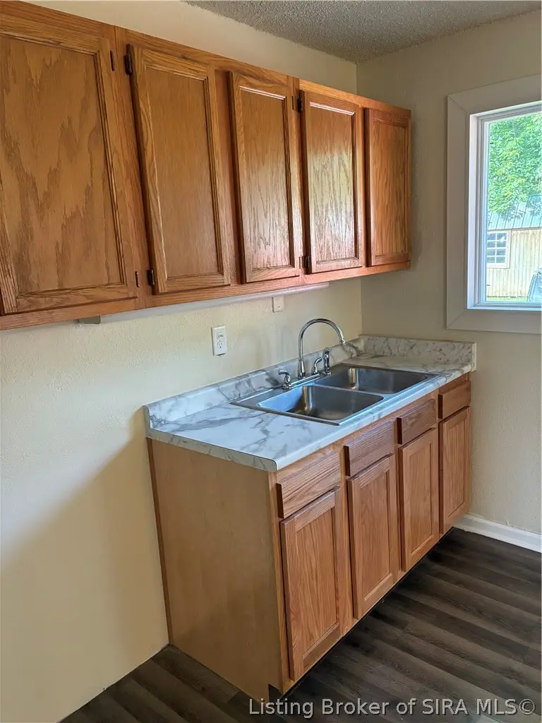 1105 Spruce Drive, Jeffersonville, IN 47130 - #2