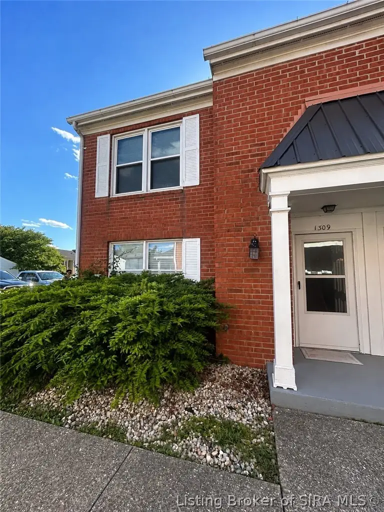 1309 Jackson Park Place, Seymour, IN 47274 - #1
