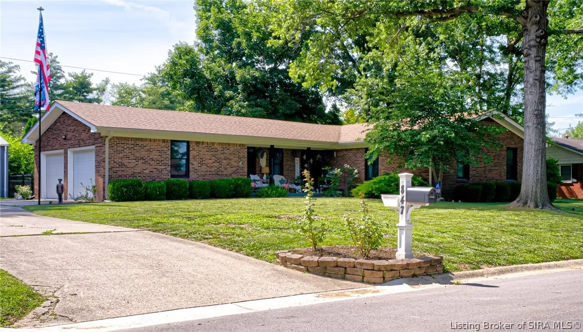 847 Beechwood Street, Sellersburg, IN 47172 - #1