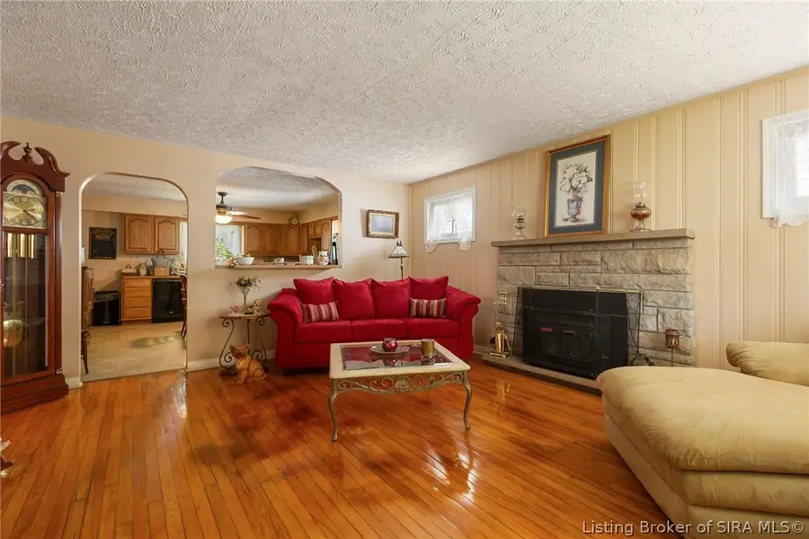 2303 Mclean Avenue, New Albany, IN 47150 - #3
